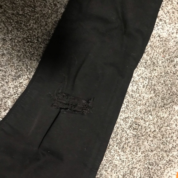 NWT ripped Abercrombie high waisted skinny jeans - Picture 2 of 5